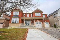 8 NELLY COURT  Brampton (Vales Of Castlemore), ON L6P 2G5