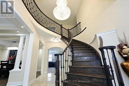 8 Nelly Court, Brampton (Vales Of Castlemore), ON - Indoor Photo Showing Other Room