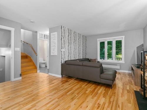 Overall view - 401 Rue Du Clos-Du-Marquis, Prévost, QC - Indoor Photo Showing Living Room