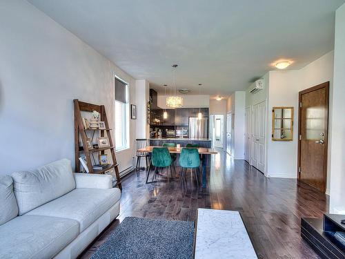 Overall view - 5-2244 Rue Victoria, Montréal (Lachine), QC - Indoor Photo Showing Living Room