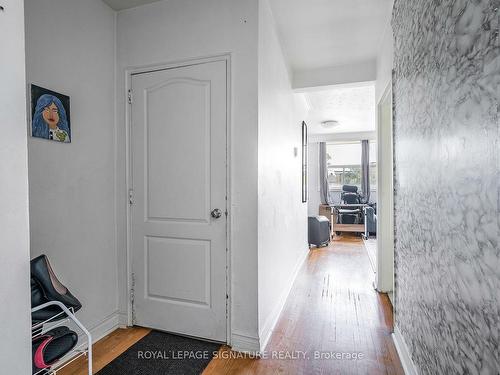 724 Wilson Avenue, Toronto, ON 