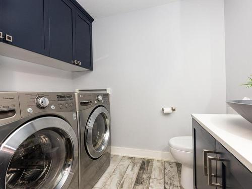 Laundry room - 343 Rue François-Cotineau, Terrebonne (Lachenaie), QC - Indoor Photo Showing Laundry Room