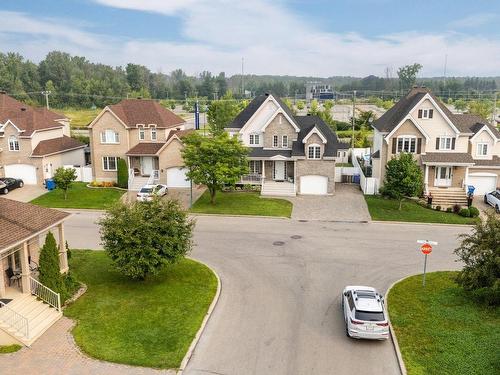 Photo aÃ©rienne - 343 Rue François-Cotineau, Terrebonne (Lachenaie), QC - Outdoor With Facade