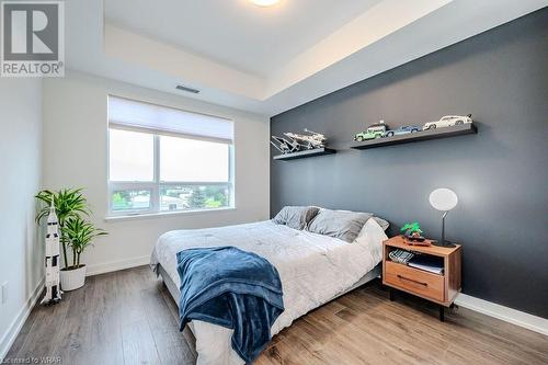 251 Northfield Drive Unit# 418, Waterloo, ON - Indoor Photo Showing Bedroom