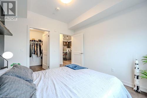 251 Northfield Drive Unit# 418, Waterloo, ON - Indoor Photo Showing Bedroom