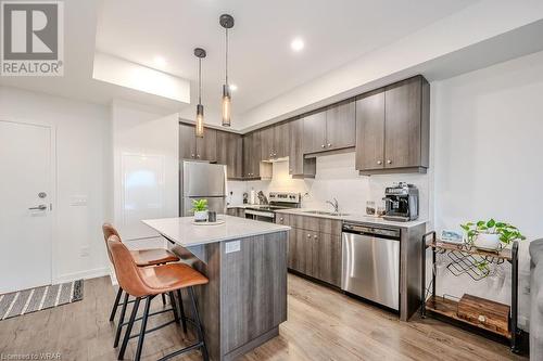 251 Northfield Drive Unit# 418, Waterloo, ON - Indoor Photo Showing Kitchen