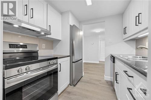 6532 Bilberry Drive Unit#108, Ottawa, ON - Indoor Photo Showing Kitchen