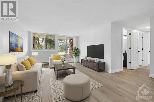 6532 Bilberry Drive Unit#108, Ottawa, ON - Indoor Photo Showing Living Room