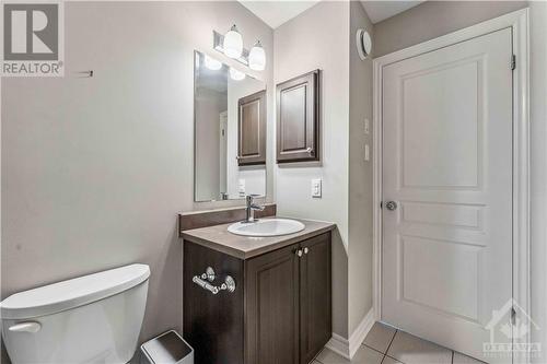 727 Morningstar Way, Ottawa, ON - Indoor Photo Showing Bathroom