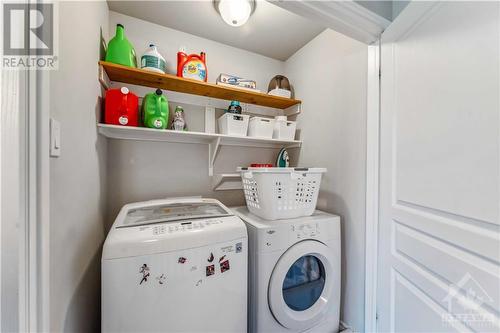 727 Morningstar Way, Ottawa, ON - Indoor Photo Showing Laundry Room