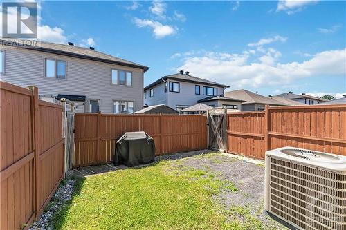 727 Morningstar Way, Ottawa, ON - Outdoor