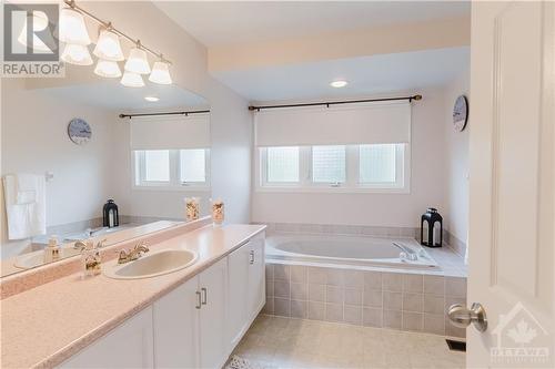 8 Stonemeadow Drive, Ottawa, ON - Indoor Photo Showing Bathroom