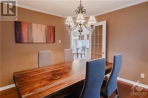 8 Stonemeadow Drive, Ottawa, ON - Indoor Photo Showing Dining Room