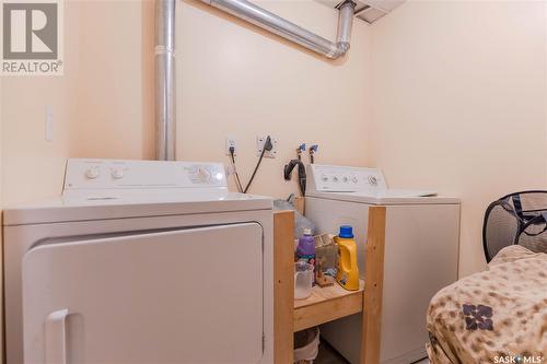 53 111 Fairbrother Crescent, Saskatoon, SK - Indoor Photo Showing Laundry Room