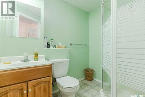 53 111 Fairbrother Crescent, Saskatoon, SK - Indoor Photo Showing Bathroom