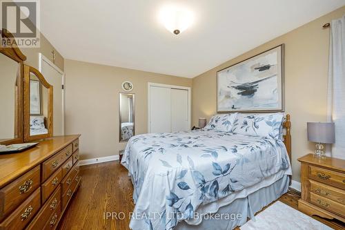 34 Elizabeth Street S, Brampton (Downtown Brampton), ON - Indoor Photo Showing Bedroom