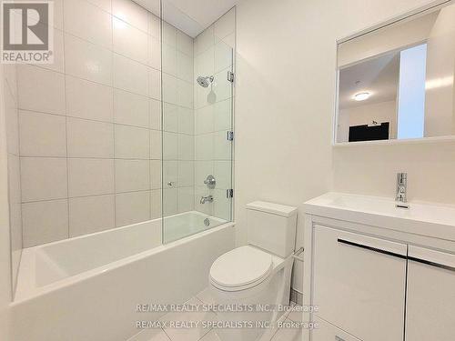 1418 - 212 King William Street, Hamilton, ON - Indoor Photo Showing Bathroom