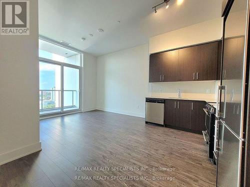 1418 - 212 King William Street, Hamilton, ON - Indoor Photo Showing Kitchen