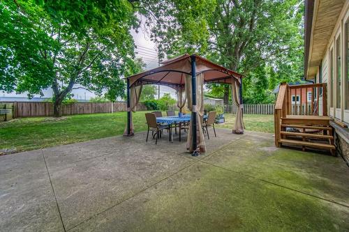 993 Cloverleaf Drive, Burlington, ON - Outdoor With Deck Patio Veranda With Backyard