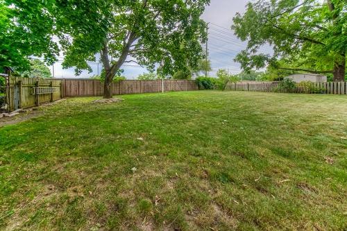 993 Cloverleaf Drive, Burlington, ON - Outdoor With Backyard