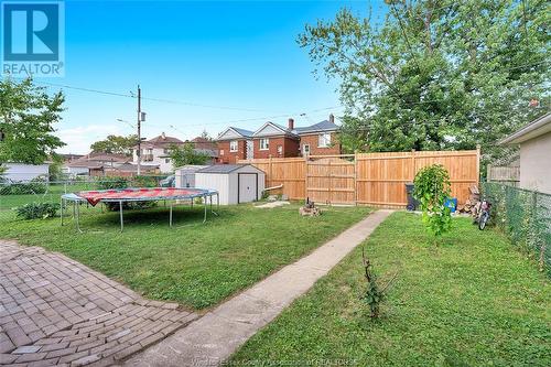 1092 Highland Avenue, Windsor, ON - Outdoor