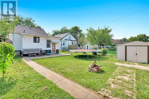 1092 Highland Avenue, Windsor, ON - Outdoor