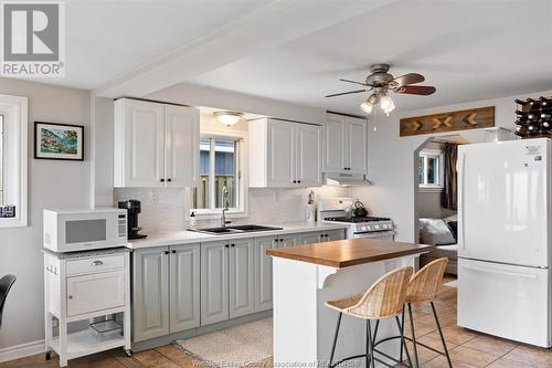 1292 Shoreline, Lakeshore, ON - Indoor Photo Showing Kitchen With Double Sink