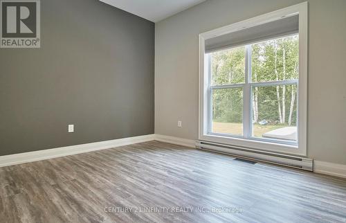 7222 Hwy 35, Kawartha Lakes (Coboconk), ON - Indoor Photo Showing Other Room