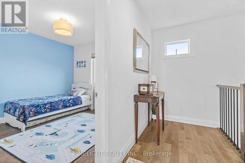 302 Callaway Road, London, ON - Indoor Photo Showing Bedroom