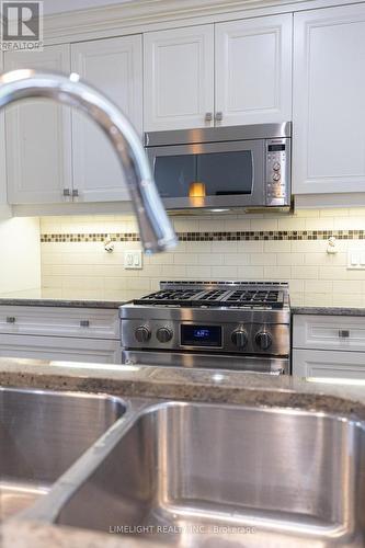 302 Callaway Road, London, ON - Indoor Photo Showing Kitchen With Double Sink