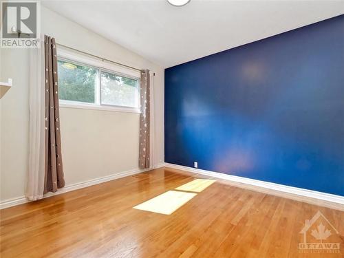 Second bedroom - 4 Bowmoor Avenue, Ottawa, ON - Indoor Photo Showing Other Room