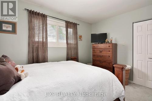 150 Mary Street, Central Huron (Clinton), ON - Indoor Photo Showing Bedroom