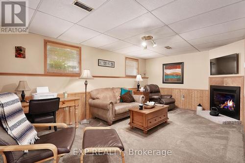 150 Mary Street, Central Huron (Clinton), ON - Indoor Photo Showing Living Room With Fireplace