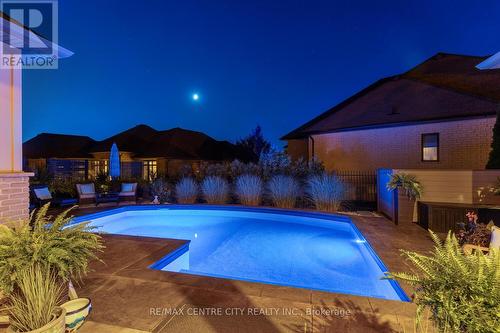 11 - 164 Woodholme Close, London, ON - Outdoor With In Ground Pool