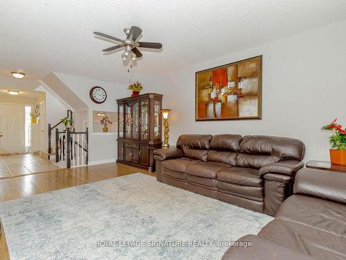 64 Westland St, St. Catharines, ON - Indoor Photo Showing Living Room