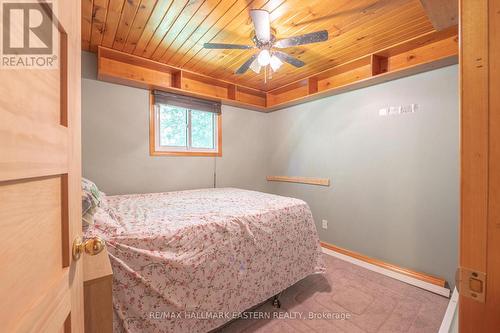 19 Eldonia Road, Kawartha Lakes (Kirkfield), ON - Indoor Photo Showing Bedroom