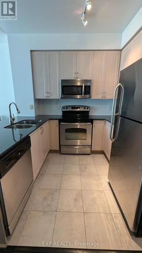 1206 - 225 Webb Drive, Mississauga (City Centre), ON - Indoor Photo Showing Kitchen With Double Sink