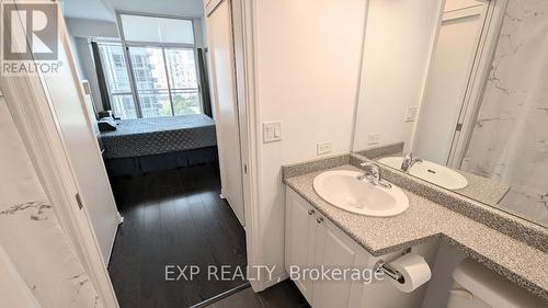 1206 - 225 Webb Drive, Mississauga (City Centre), ON - Indoor Photo Showing Bathroom