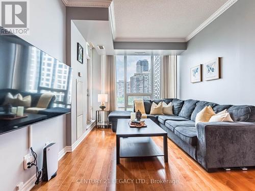 808 - 3525 Kariya Drive, Mississauga (City Centre), ON - Indoor Photo Showing Living Room