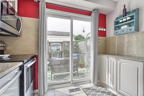 1229 Benson Street S, Innisfil, ON - Indoor Photo Showing Kitchen