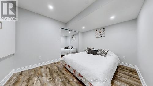 24 Zelda Road, Brampton (Sandringham-Wellington North), ON - Indoor Photo Showing Bedroom