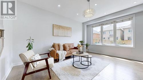 24 Zelda Road, Brampton (Sandringham-Wellington North), ON - Indoor Photo Showing Living Room