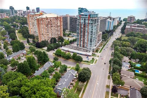 A short walk to Spencer Smith Park - 1275 Maple Crossing Boulevard|Unit #12, Burlington, ON - Outdoor With View