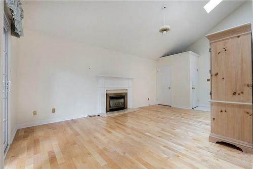 1275 Maple Crossing Boulevard|Unit #12, Burlington, ON - Indoor Photo Showing Living Room With Fireplace