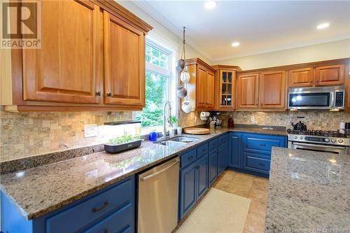 38 Shornecliff Drive, Quispamsis, NB - Indoor Photo Showing Kitchen With Double Sink