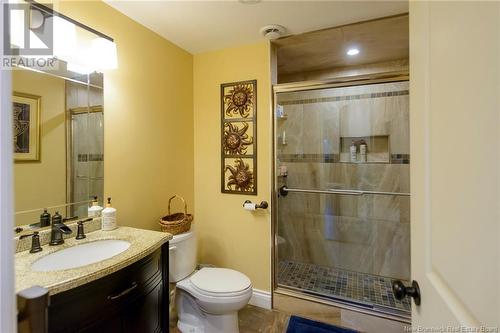 38 Shornecliff Drive, Quispamsis, NB - Indoor Photo Showing Bathroom