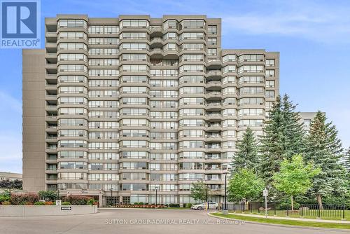 716 - 7 Townsgate Drive, Vaughan, ON - Outdoor With Facade