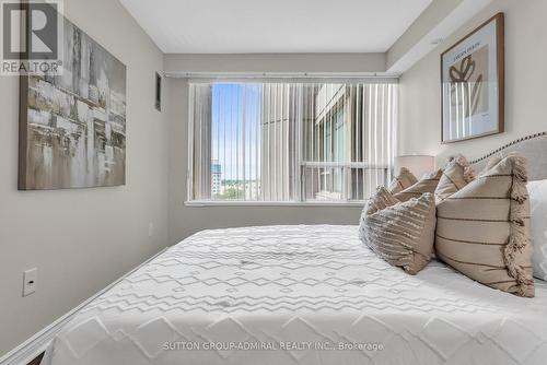 716 - 7 Townsgate Drive, Vaughan, ON - Indoor Photo Showing Bedroom