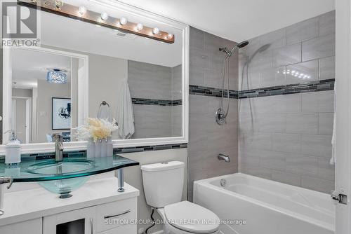 716 - 7 Townsgate Drive, Vaughan, ON - Indoor Photo Showing Bathroom