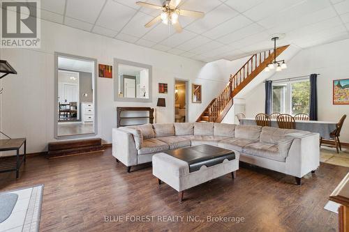 13 Victoria Street, Bayham (Port Burwell), ON - Indoor Photo Showing Living Room